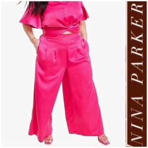 NINA PARKER - L Sz 4X NWT Plus Size Pleated Satin Palazzo Pants in Pink Yarrow.